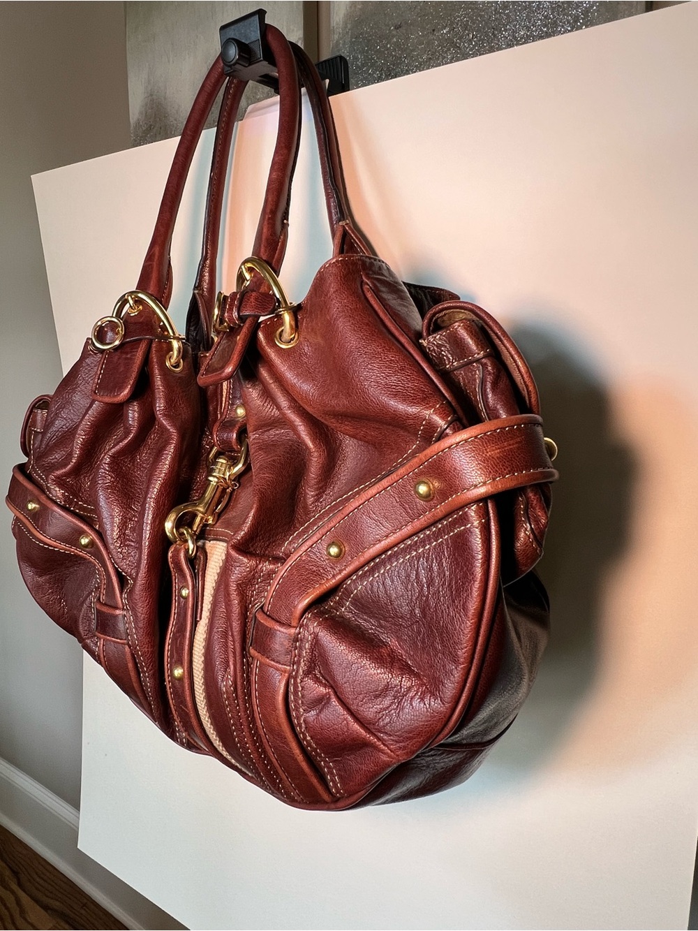 VNTG Juicy Couture Chocolate Brown Leather Hobo Shoulder Bag Gold Hardware Y2K - Picture 2 of 16